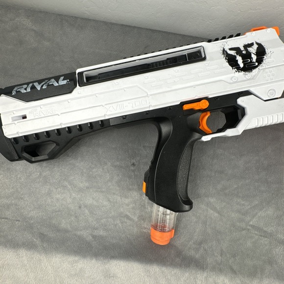 Nerf Rival Outdoor Blaster XVIII-700 Phantom Corps White Helios Red Christmas - Picture 3 of 16